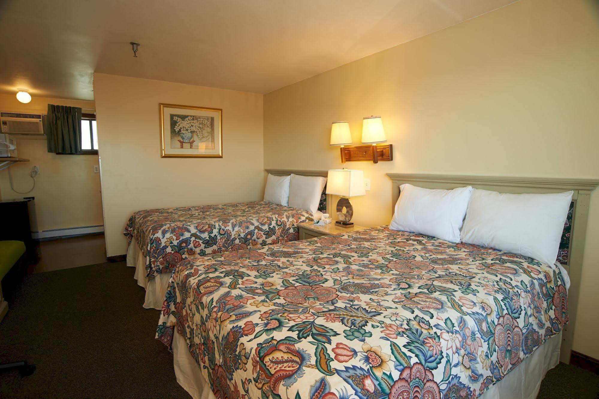 Marguerite Motel ハンプトン エクステリア 写真